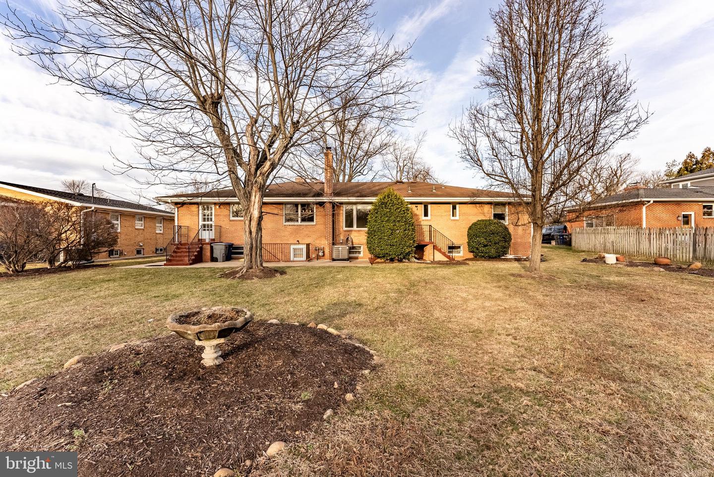 2201 ROLLINS DR, ALEXANDRIA, Virginia 22307, 4 Bedrooms Bedrooms, ,3 BathroomsBathrooms,Residential,For sale,2201 ROLLINS DR,VAFX2285924 MLS # VAFX2285924