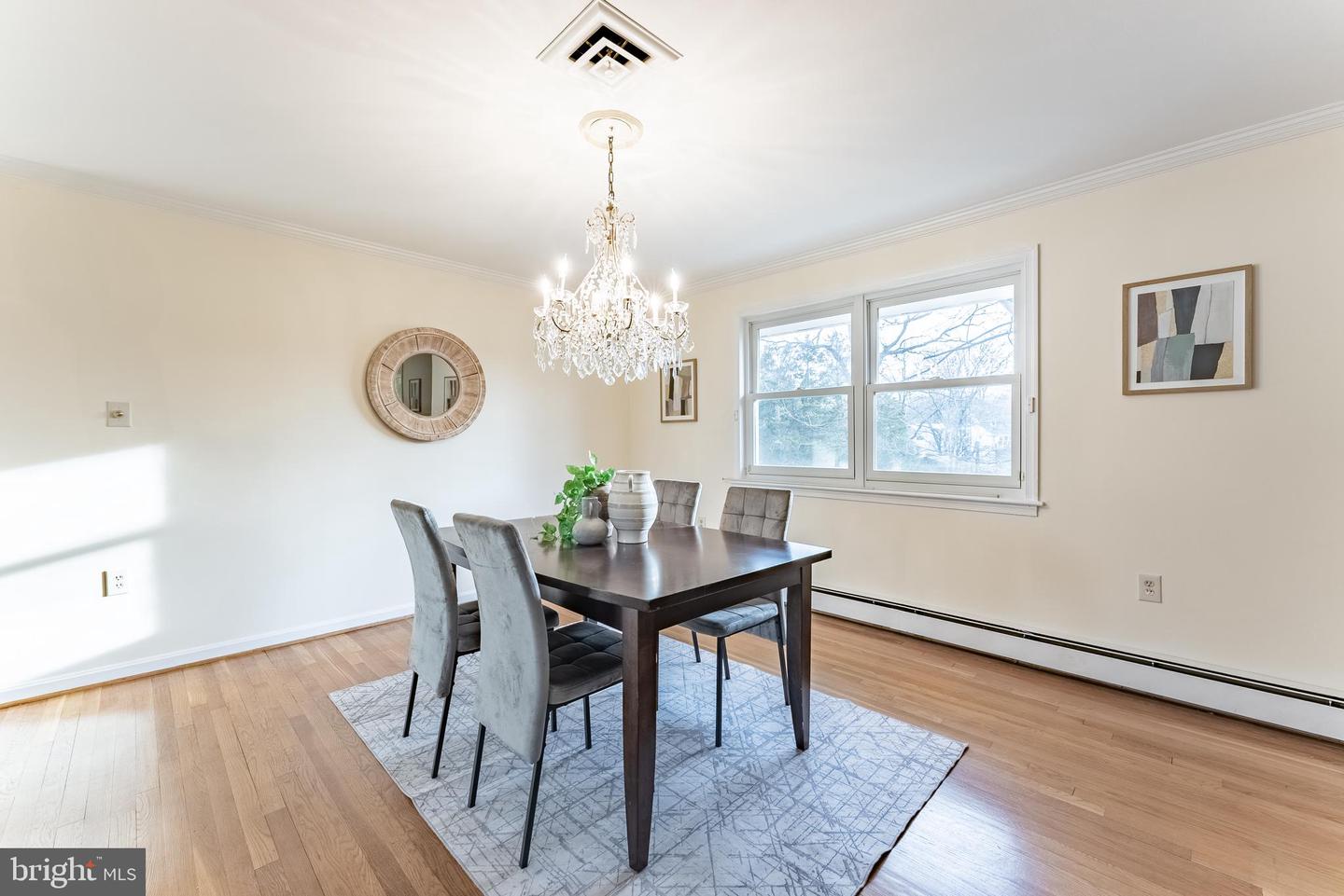 2201 ROLLINS DR, ALEXANDRIA, Virginia 22307, 4 Bedrooms Bedrooms, ,3 BathroomsBathrooms,Residential,For sale,2201 ROLLINS DR,VAFX2285924 MLS # VAFX2285924