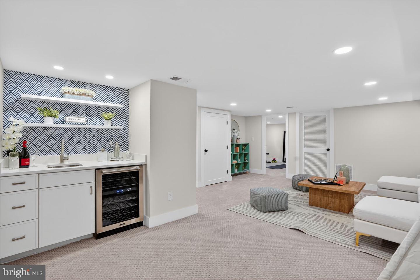 423 N CLEVELAND ST, ARLINGTON, Virginia 22201, 5 Bedrooms Bedrooms, ,5 BathroomsBathrooms,Residential,For sale,423 N CLEVELAND ST,VAAR2067796 MLS # VAAR2067796