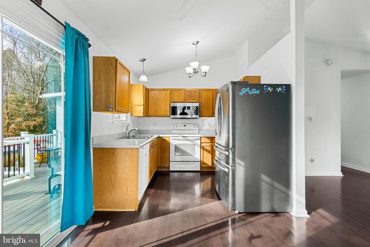 9672 MOHAWK DR, KING GEORGE, Virginia 22485, 3 Bedrooms Bedrooms, 5 Rooms Rooms,3 BathroomsBathrooms,Residential,For sale,9672 MOHAWK DR,VAKG2007510 MLS # VAKG2007510