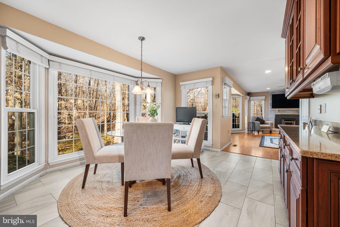 4926 NOVAK LN, FAIRFAX, Virginia 22030, 4 Bedrooms Bedrooms, ,4 BathroomsBathrooms,Residential,For sale,4926 NOVAK LN,VAFX2285996 MLS # VAFX2285996