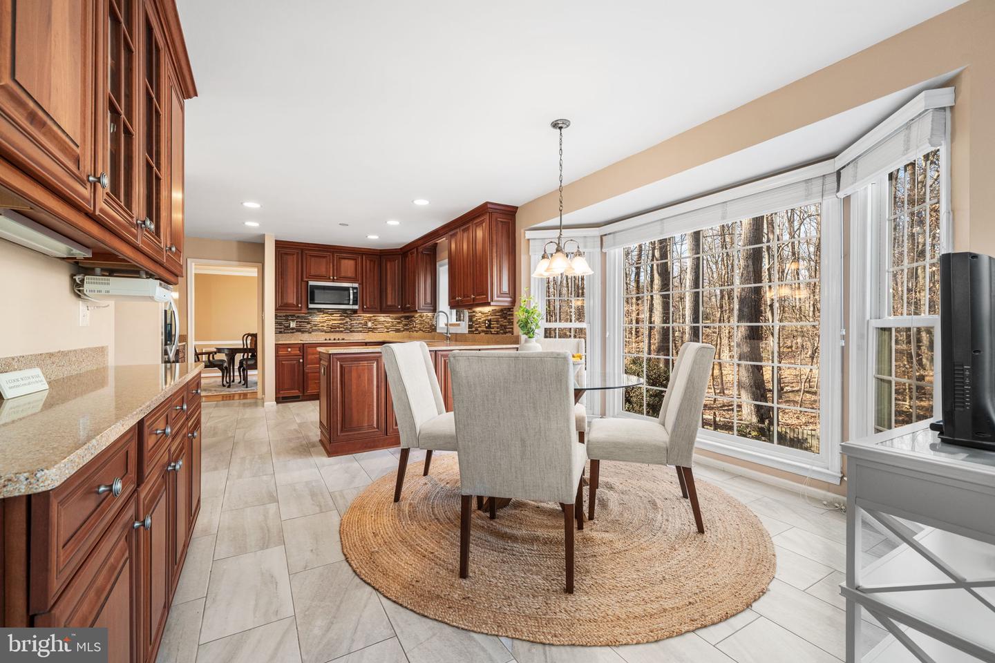 4926 NOVAK LN, FAIRFAX, Virginia 22030, 4 Bedrooms Bedrooms, ,4 BathroomsBathrooms,Residential,For sale,4926 NOVAK LN,VAFX2285996 MLS # VAFX2285996