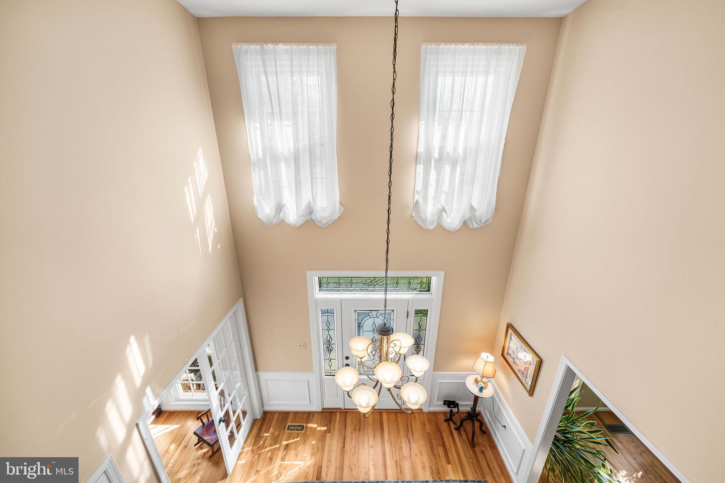 4926 NOVAK LN, FAIRFAX, Virginia 22030, 4 Bedrooms Bedrooms, ,4 BathroomsBathrooms,Residential,For sale,4926 NOVAK LN,VAFX2285996 MLS # VAFX2285996