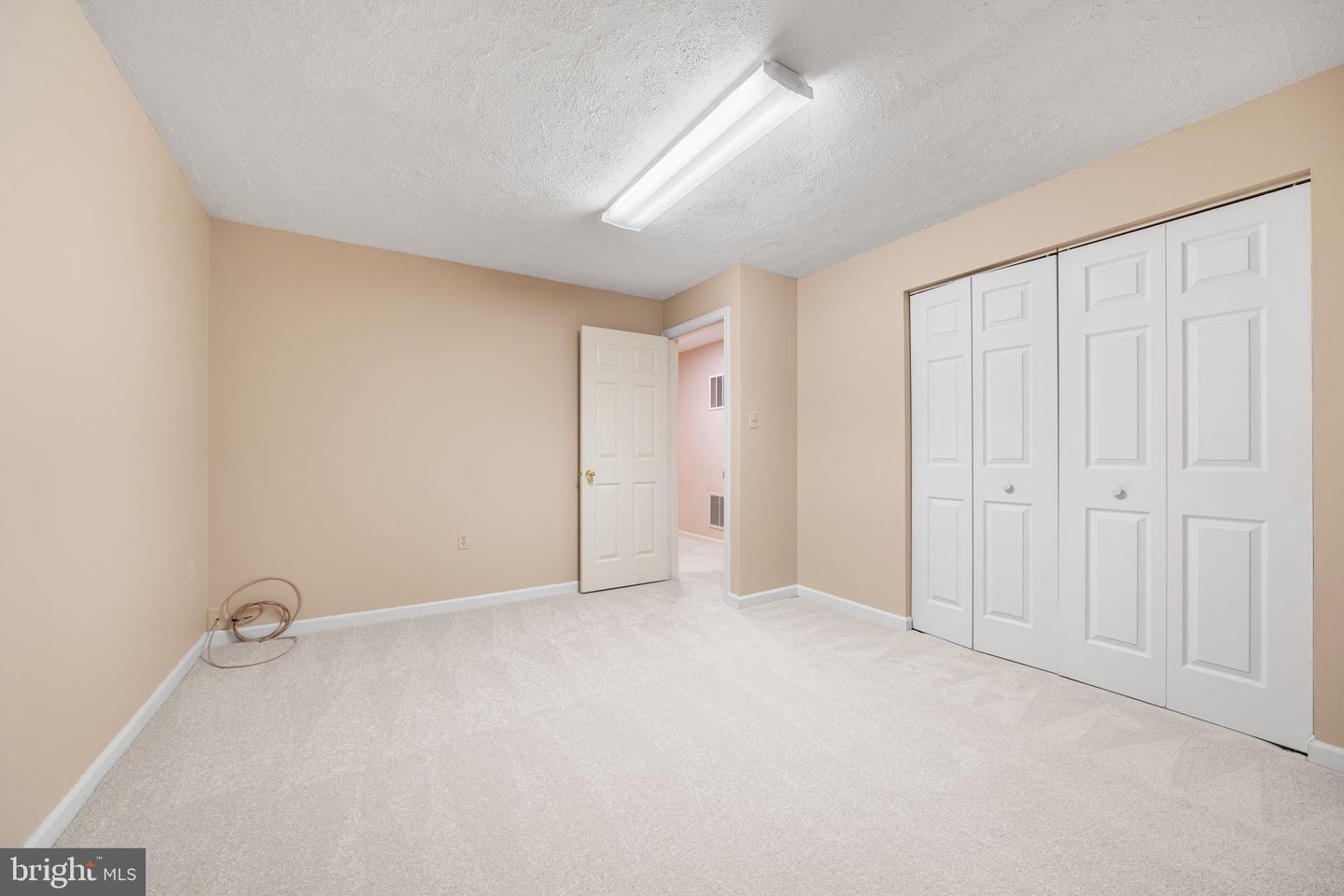 4926 NOVAK LN, FAIRFAX, Virginia 22030, 4 Bedrooms Bedrooms, ,4 BathroomsBathrooms,Residential,For sale,4926 NOVAK LN,VAFX2285996 MLS # VAFX2285996