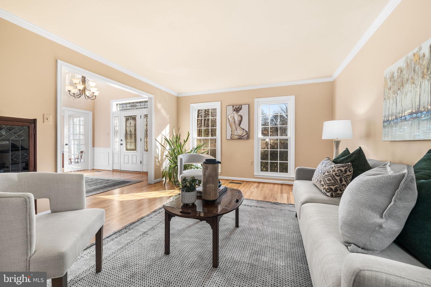 4926 NOVAK LN, FAIRFAX, Virginia 22030, 4 Bedrooms Bedrooms, ,4 BathroomsBathrooms,Residential,For sale,4926 NOVAK LN,VAFX2285996 MLS # VAFX2285996