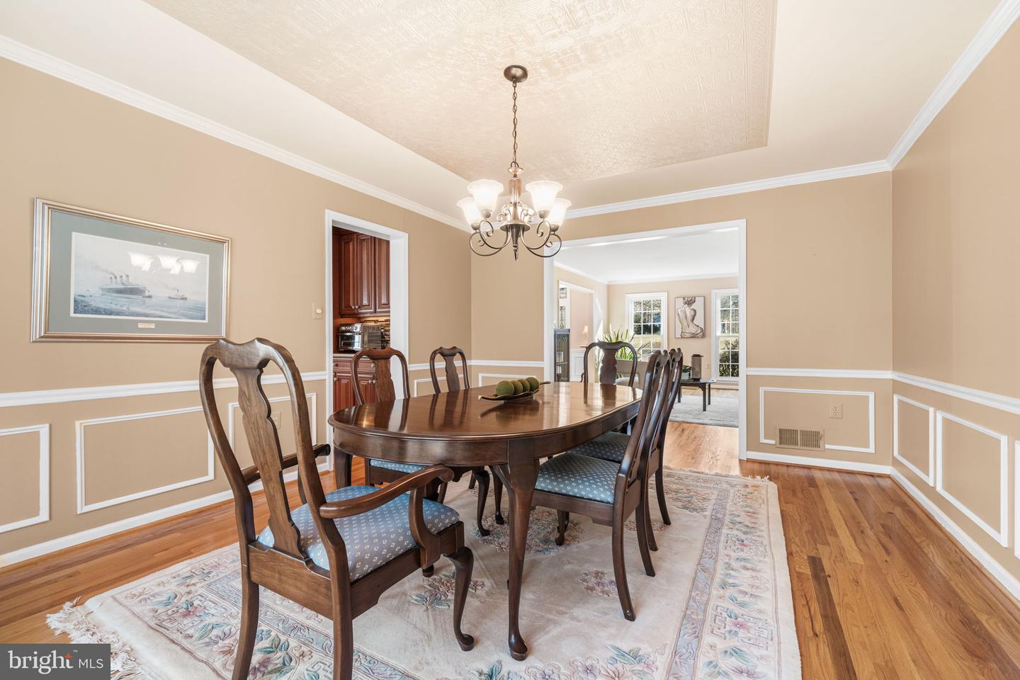 4926 NOVAK LN, FAIRFAX, Virginia 22030, 4 Bedrooms Bedrooms, ,4 BathroomsBathrooms,Residential,For sale,4926 NOVAK LN,VAFX2285996 MLS # VAFX2285996