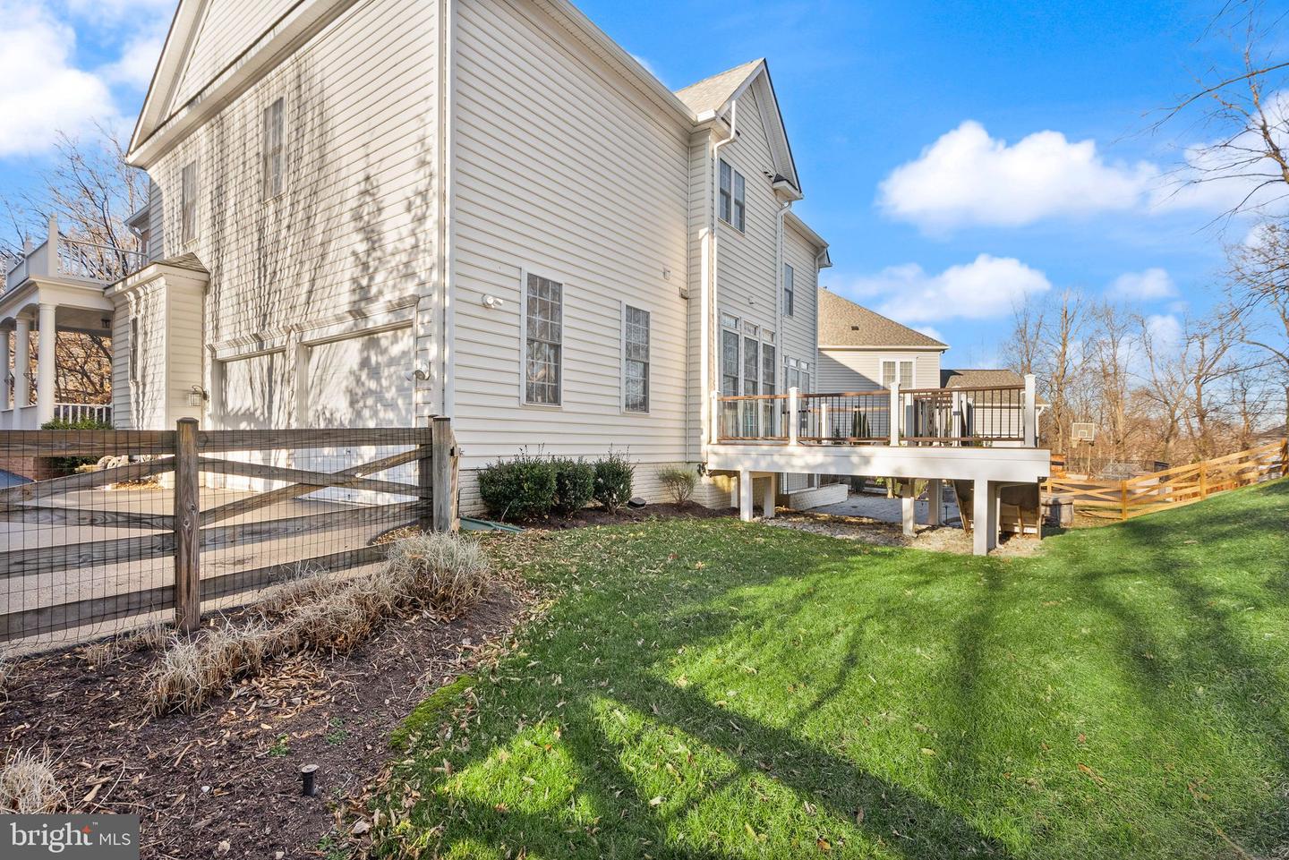 19126 STREAM CROSSING CT, LEESBURG, Virginia 20176, 4 Bedrooms Bedrooms, ,4 BathroomsBathrooms,Residential,For sale,19126 STREAM CROSSING CT,VALO2114084 MLS # VALO2114084