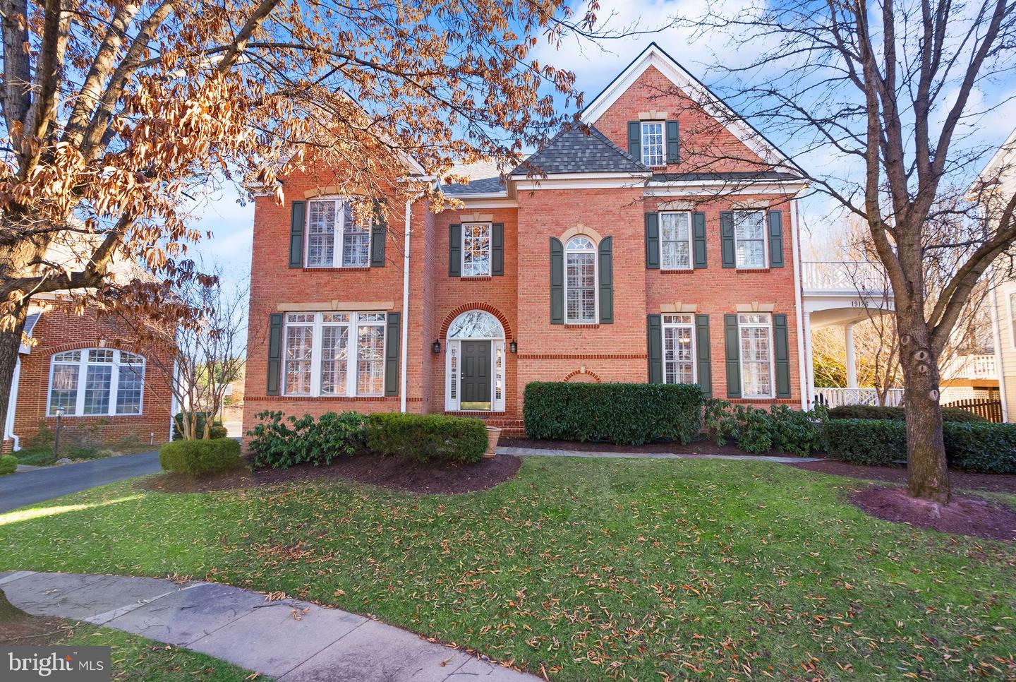 19126 STREAM CROSSING CT, LEESBURG, Virginia 20176, 4 Bedrooms Bedrooms, ,4 BathroomsBathrooms,Residential,For sale,19126 STREAM CROSSING CT,VALO2114084 MLS # VALO2114084