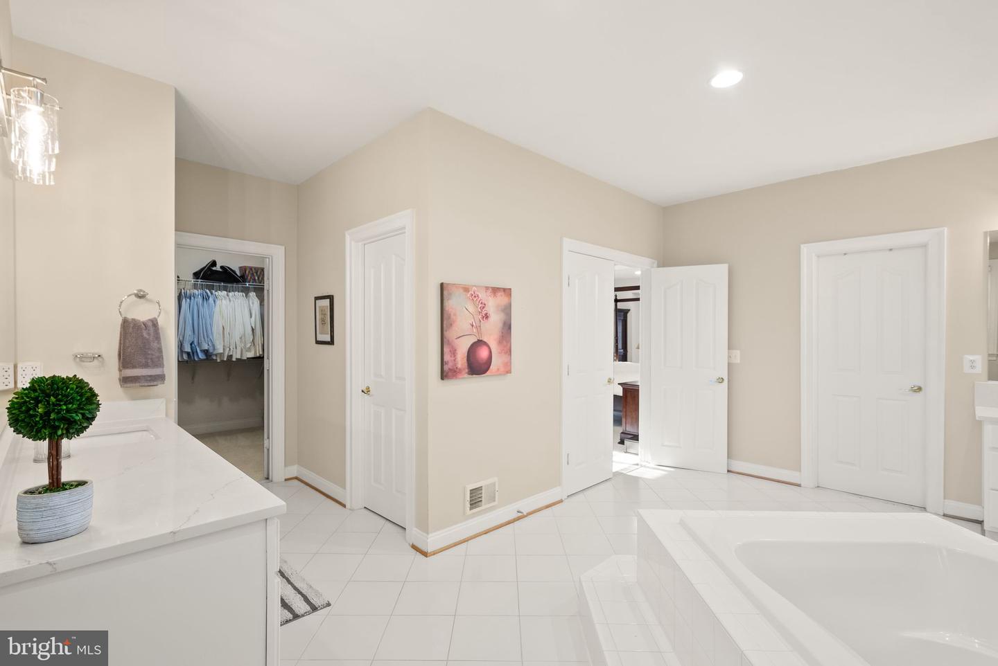 19126 STREAM CROSSING CT, LEESBURG, Virginia 20176, 4 Bedrooms Bedrooms, ,4 BathroomsBathrooms,Residential,For sale,19126 STREAM CROSSING CT,VALO2114084 MLS # VALO2114084