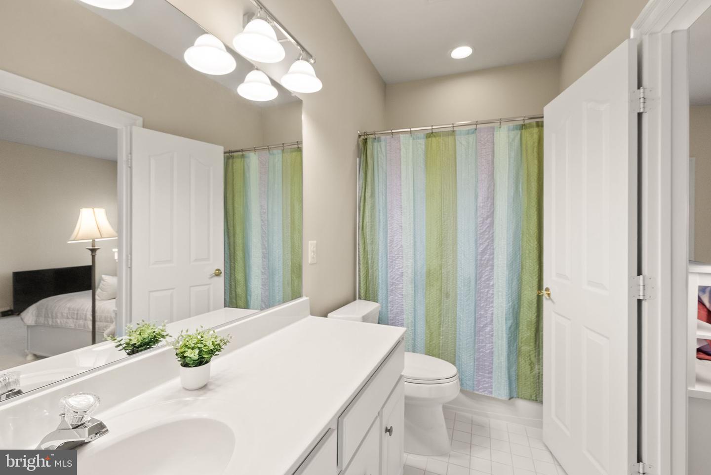 19126 STREAM CROSSING CT, LEESBURG, Virginia 20176, 4 Bedrooms Bedrooms, ,4 BathroomsBathrooms,Residential,For sale,19126 STREAM CROSSING CT,VALO2114084 MLS # VALO2114084