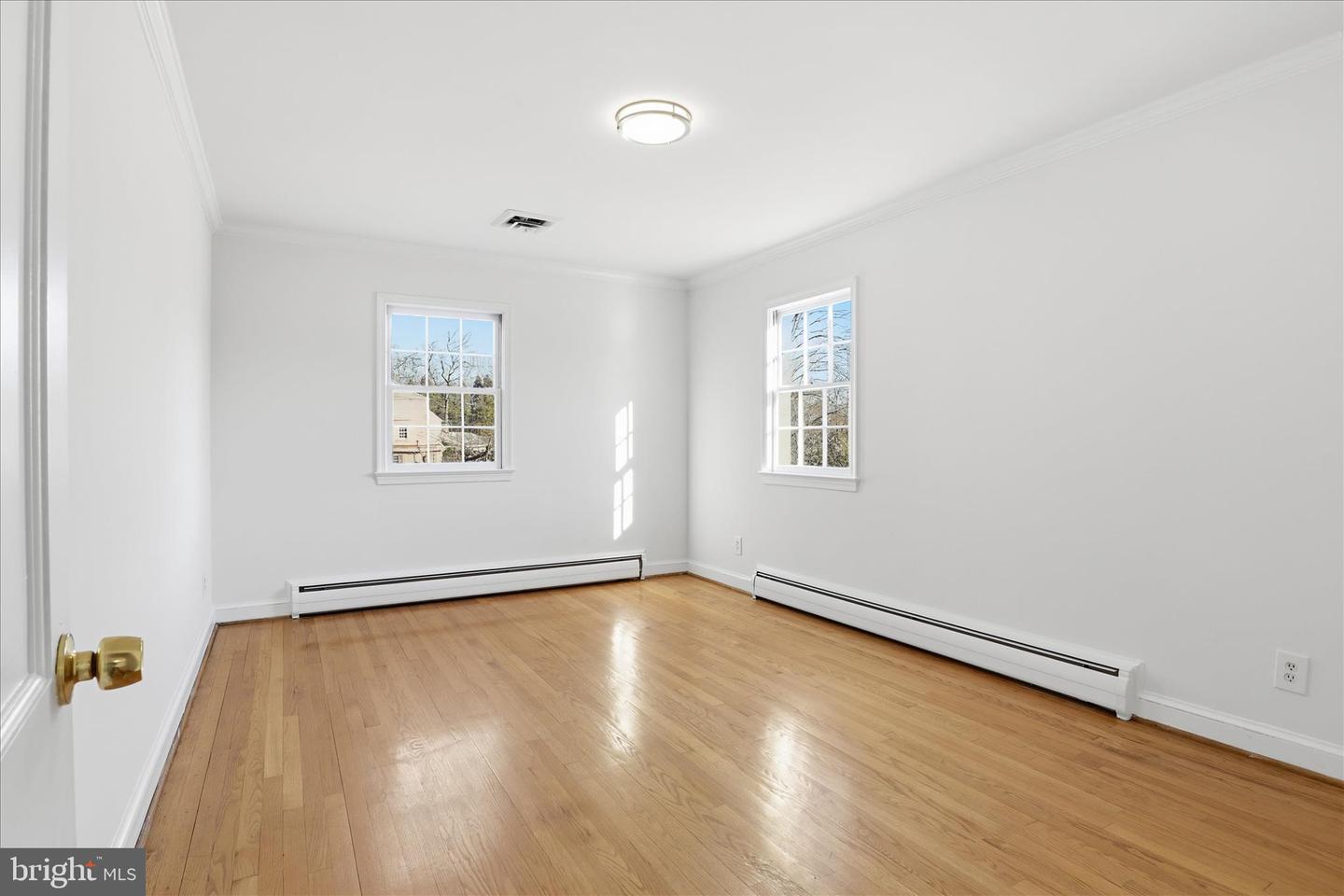 3701 PINE BROOK RD, ALEXANDRIA, Virginia 22310, 5 Bedrooms Bedrooms, ,3 BathroomsBathrooms,Residential,For sale,3701 PINE BROOK RD,VAFX2286072 MLS # VAFX2286072