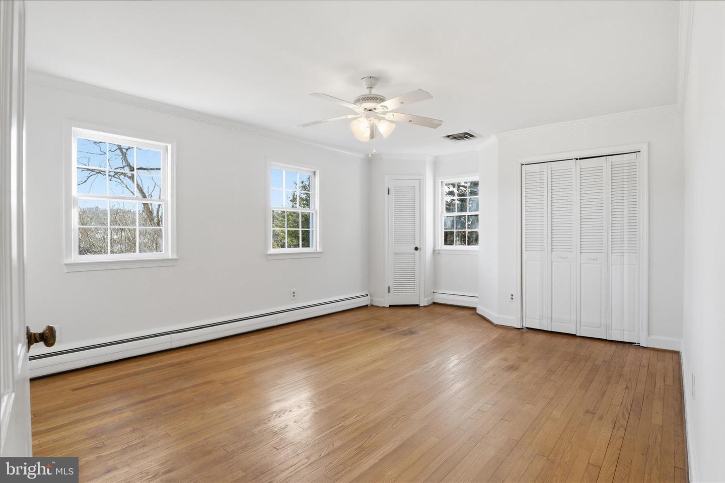 3701 PINE BROOK RD, ALEXANDRIA, Virginia 22310, 5 Bedrooms Bedrooms, ,3 BathroomsBathrooms,Residential,For sale,3701 PINE BROOK RD,VAFX2286072 MLS # VAFX2286072