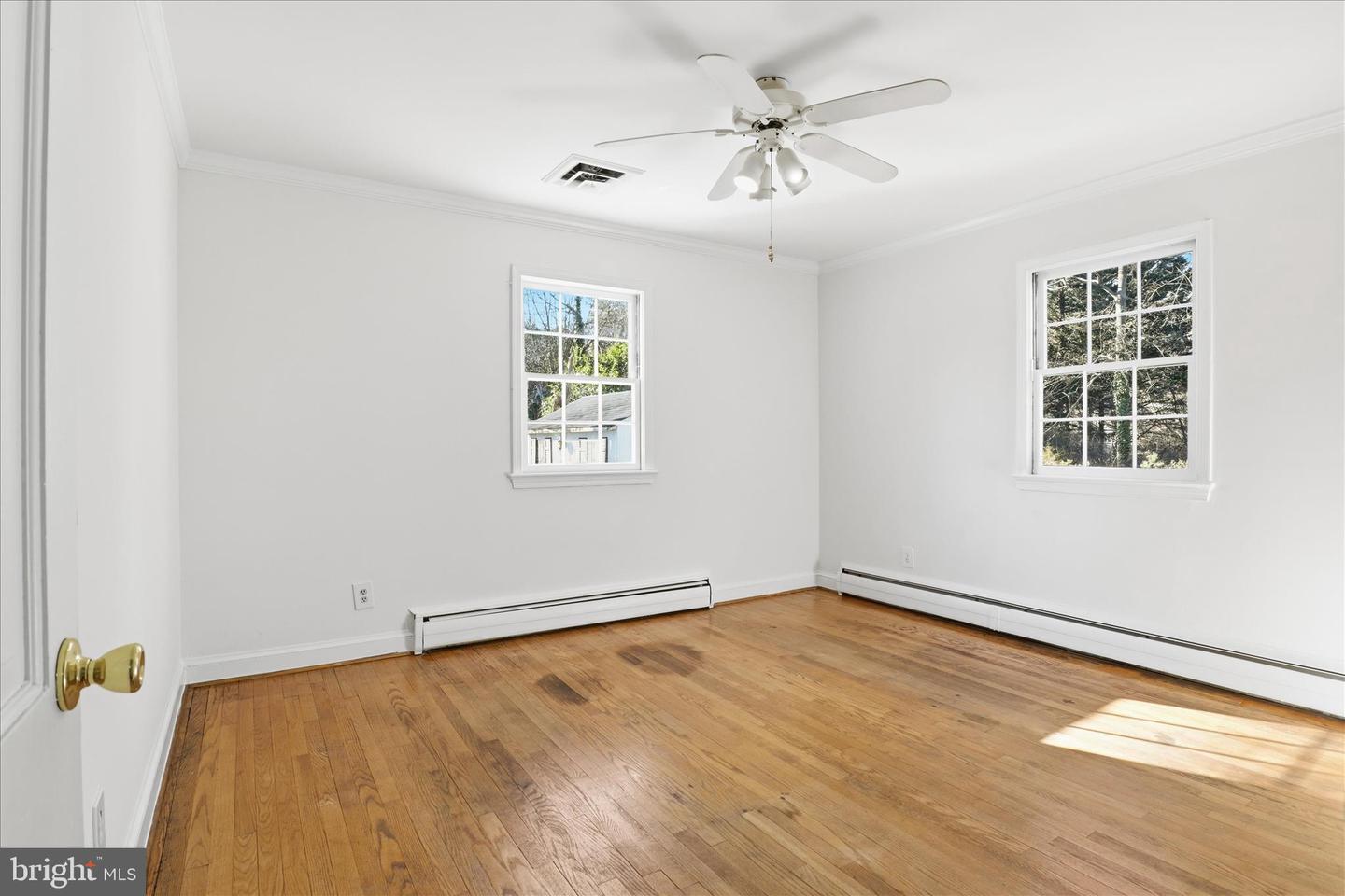 3701 PINE BROOK RD, ALEXANDRIA, Virginia 22310, 5 Bedrooms Bedrooms, ,3 BathroomsBathrooms,Residential,For sale,3701 PINE BROOK RD,VAFX2286072 MLS # VAFX2286072