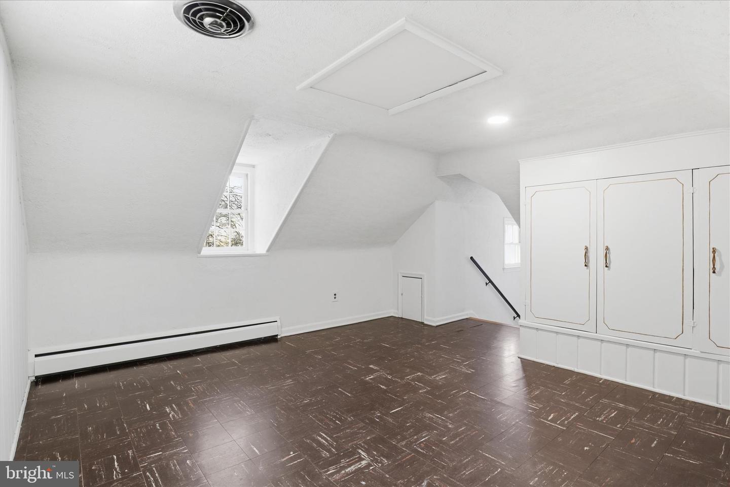 3701 PINE BROOK RD, ALEXANDRIA, Virginia 22310, 5 Bedrooms Bedrooms, ,3 BathroomsBathrooms,Residential,For sale,3701 PINE BROOK RD,VAFX2286072 MLS # VAFX2286072