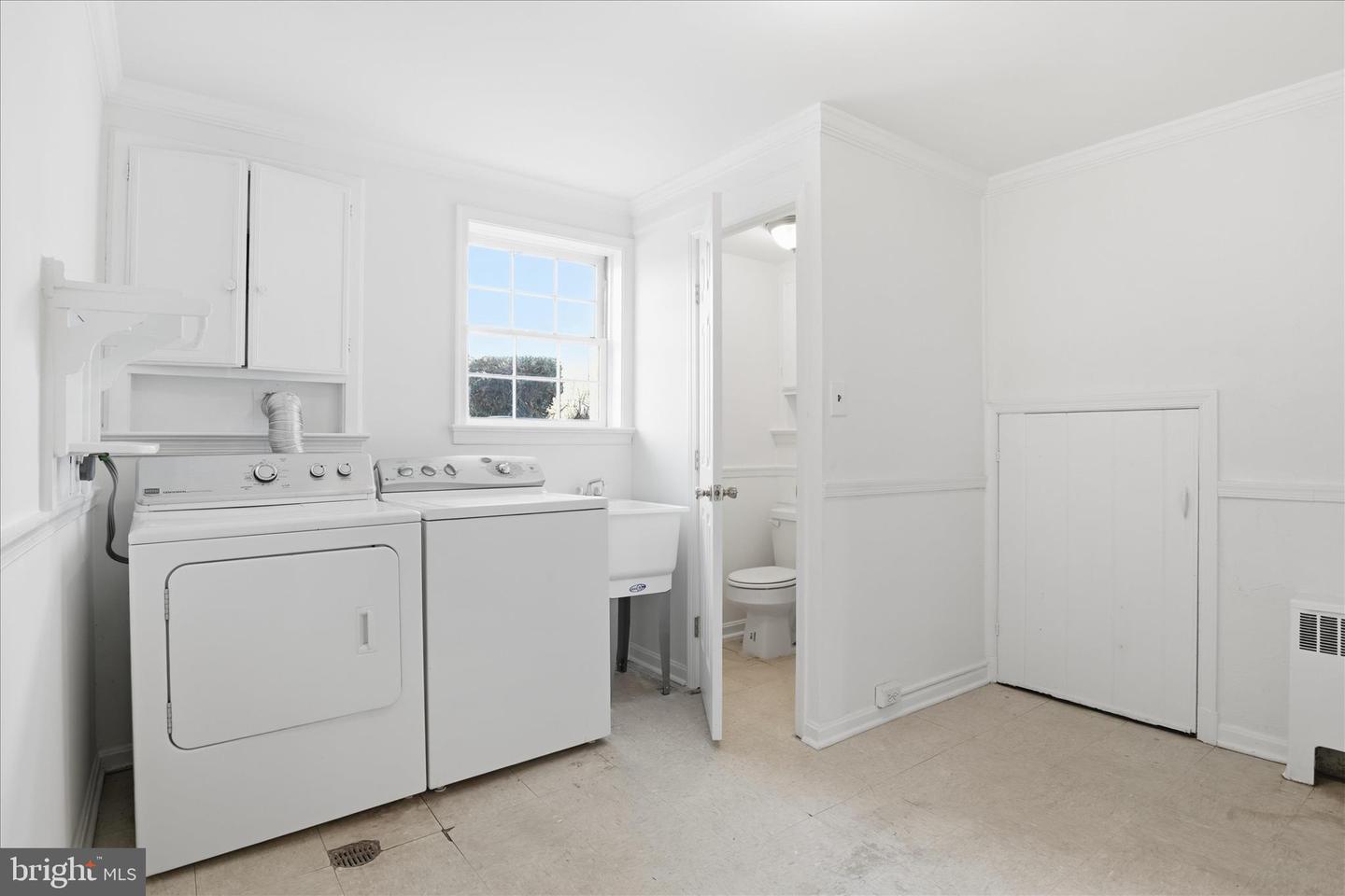 3701 PINE BROOK RD, ALEXANDRIA, Virginia 22310, 5 Bedrooms Bedrooms, ,3 BathroomsBathrooms,Residential,For sale,3701 PINE BROOK RD,VAFX2286072 MLS # VAFX2286072