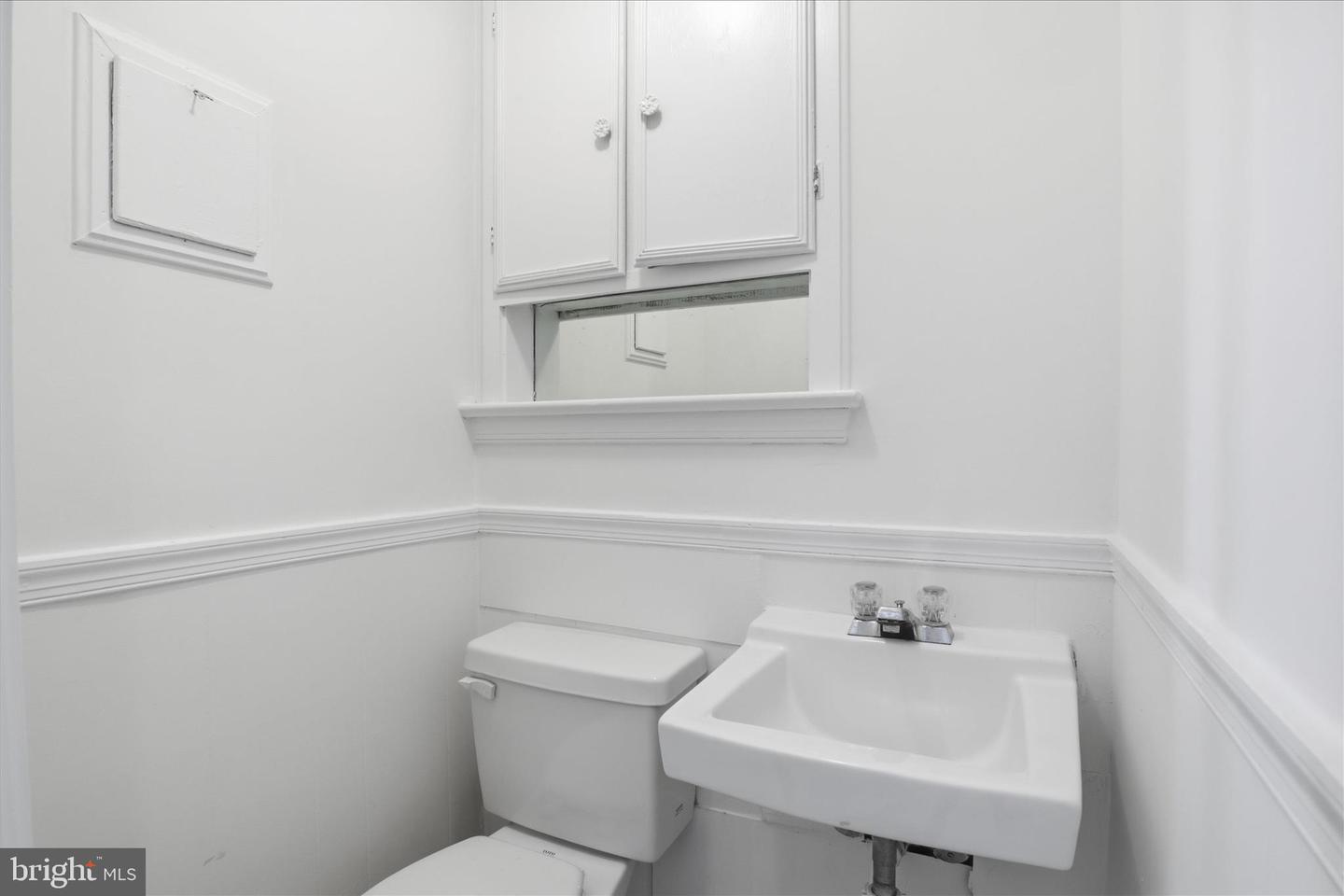 3701 PINE BROOK RD, ALEXANDRIA, Virginia 22310, 5 Bedrooms Bedrooms, ,3 BathroomsBathrooms,Residential,For sale,3701 PINE BROOK RD,VAFX2286072 MLS # VAFX2286072