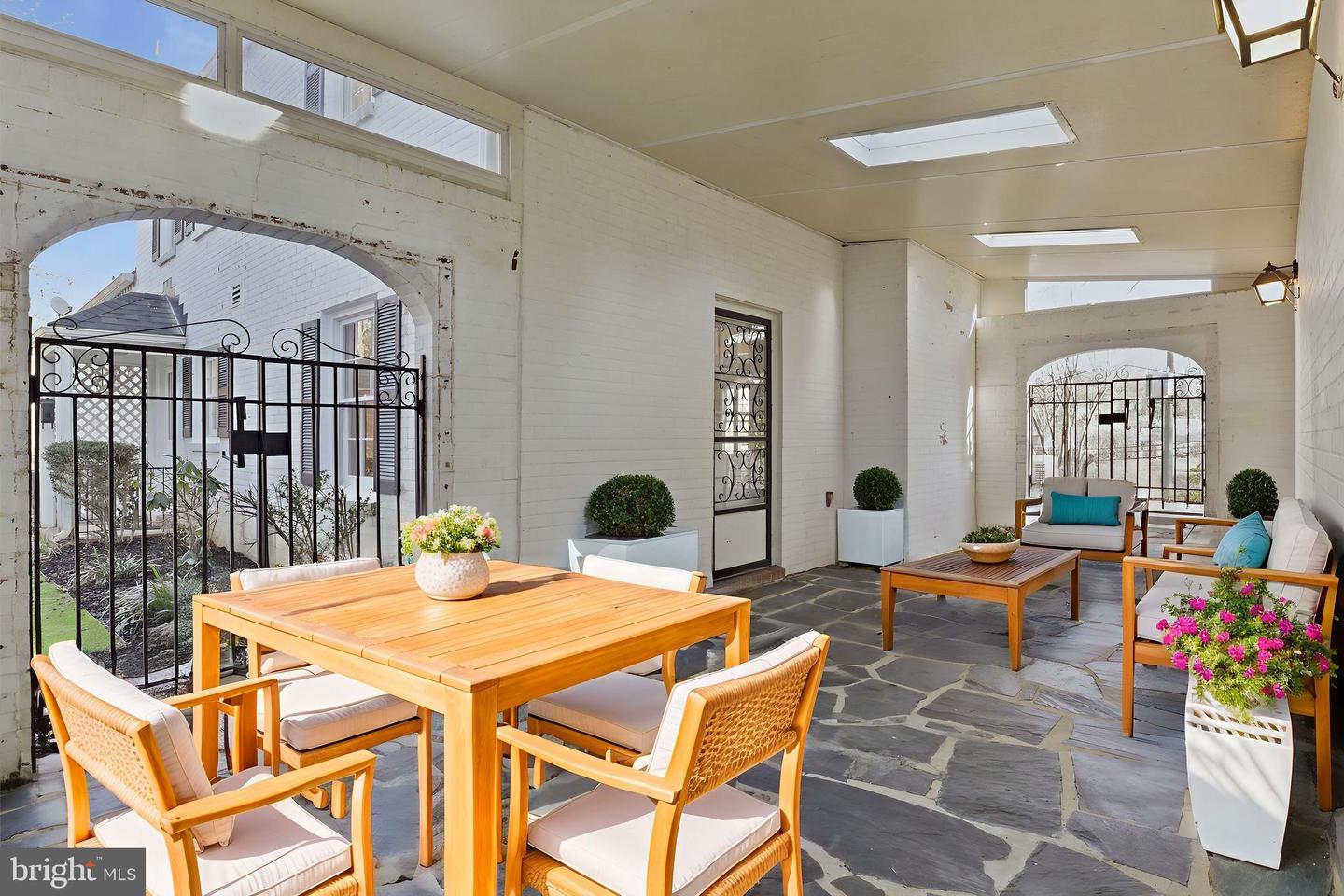 3701 PINE BROOK RD, ALEXANDRIA, Virginia 22310, 5 Bedrooms Bedrooms, ,3 BathroomsBathrooms,Residential,For sale,3701 PINE BROOK RD,VAFX2286072 MLS # VAFX2286072