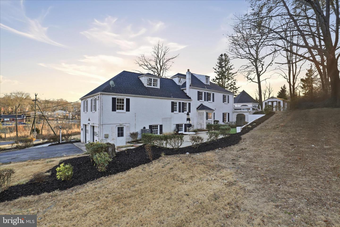 3701 PINE BROOK RD, ALEXANDRIA, Virginia 22310, 5 Bedrooms Bedrooms, ,3 BathroomsBathrooms,Residential,For sale,3701 PINE BROOK RD,VAFX2286072 MLS # VAFX2286072