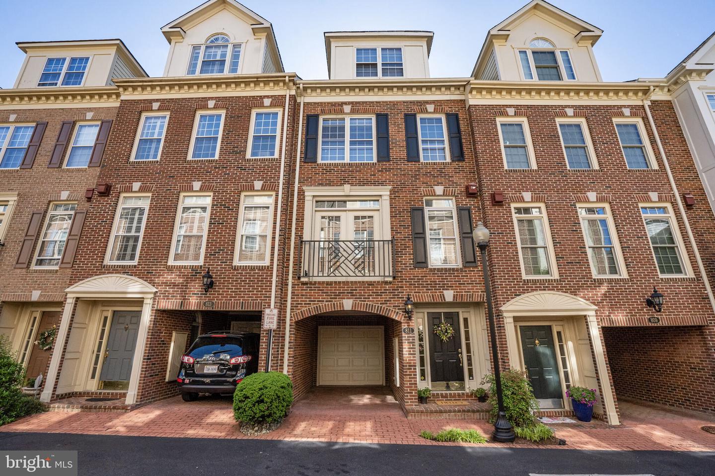 811 WATER PL, ALEXANDRIA, Virginia 22314, 3 Bedrooms Bedrooms, ,2 BathroomsBathrooms,Residential,For sale,811 WATER PL,VAAX2053242 MLS # VAAX2053242