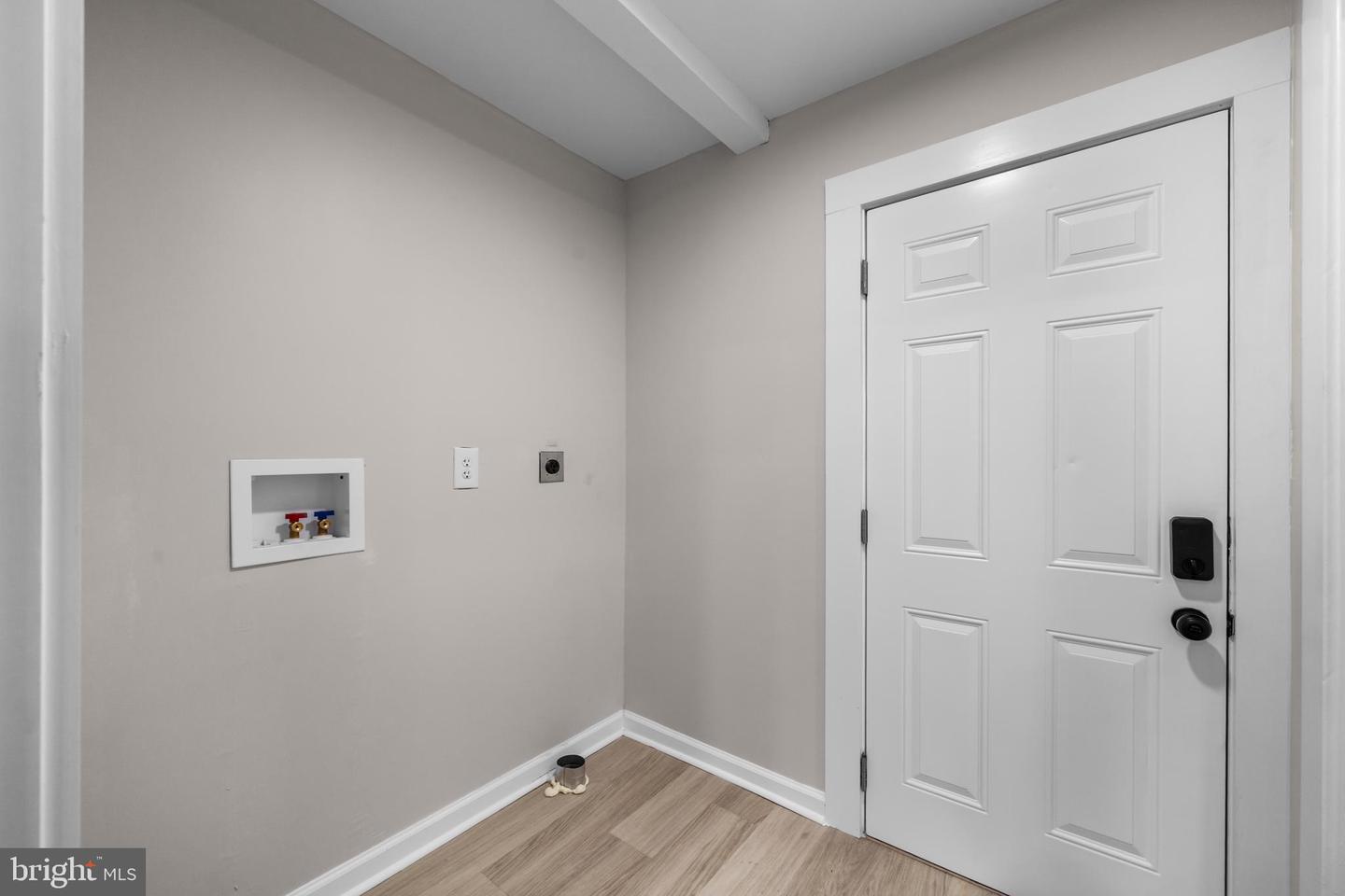 403 WOLF ST, EMPORIA, Virginia 23847, 3 Bedrooms Bedrooms, 5 Rooms Rooms,2 BathroomsBathrooms,Residential,For sale,403 WOLF ST,VAGE2000026 MLS # VAGE2000026