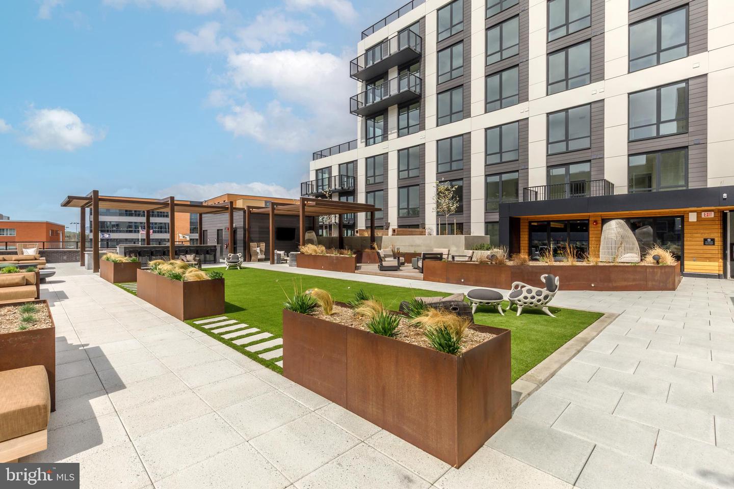 255 W. FALLS STATION BLVD #414, FALLS CHURCH, Virginia 22046, 2 Bedrooms Bedrooms, 4 Rooms Rooms,2 BathroomsBathrooms,Residential,For sale,255 W. FALLS STATION BLVD #414,VAFA2003522 MLS # VAFA2003522