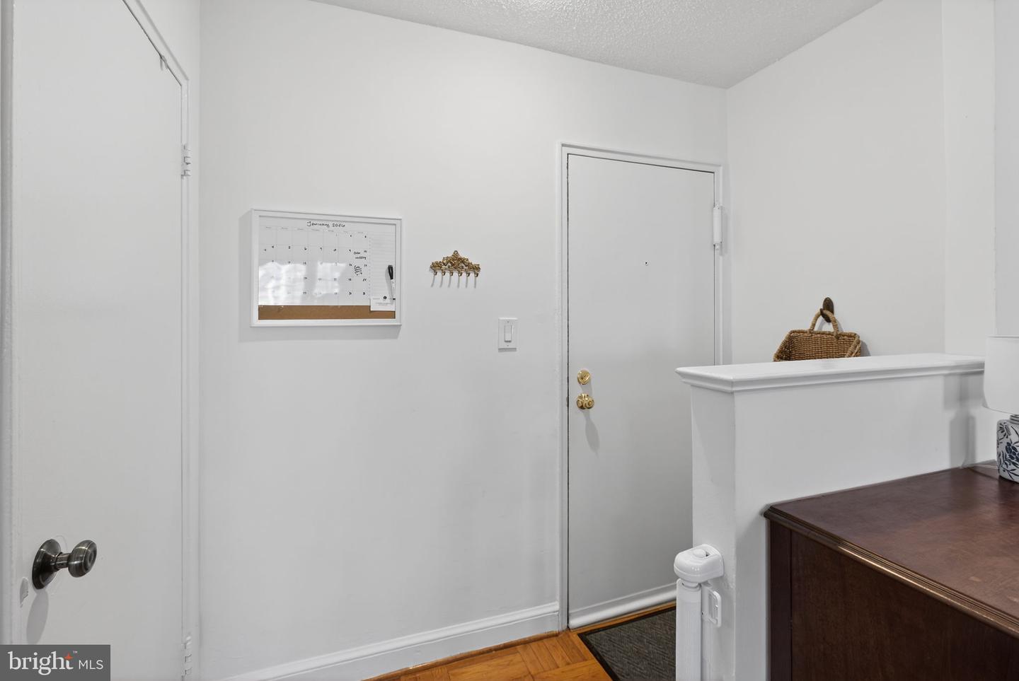 1320 N FORT MYER DR N #824, ARLINGTON, Virginia 22209, 2 Bedrooms Bedrooms, ,1 BathroomBathrooms,Residential,For sale,1320 N FORT MYER DR N #824,VAAR2067846 MLS # VAAR2067846