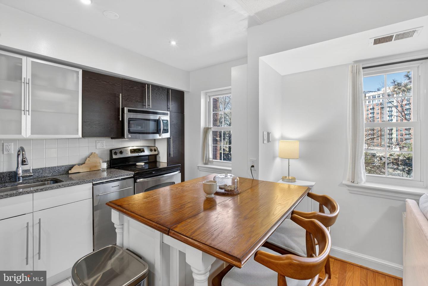 1320 N FORT MYER DR N #824, ARLINGTON, Virginia 22209, 2 Bedrooms Bedrooms, ,1 BathroomBathrooms,Residential,For sale,1320 N FORT MYER DR N #824,VAAR2067846 MLS # VAAR2067846