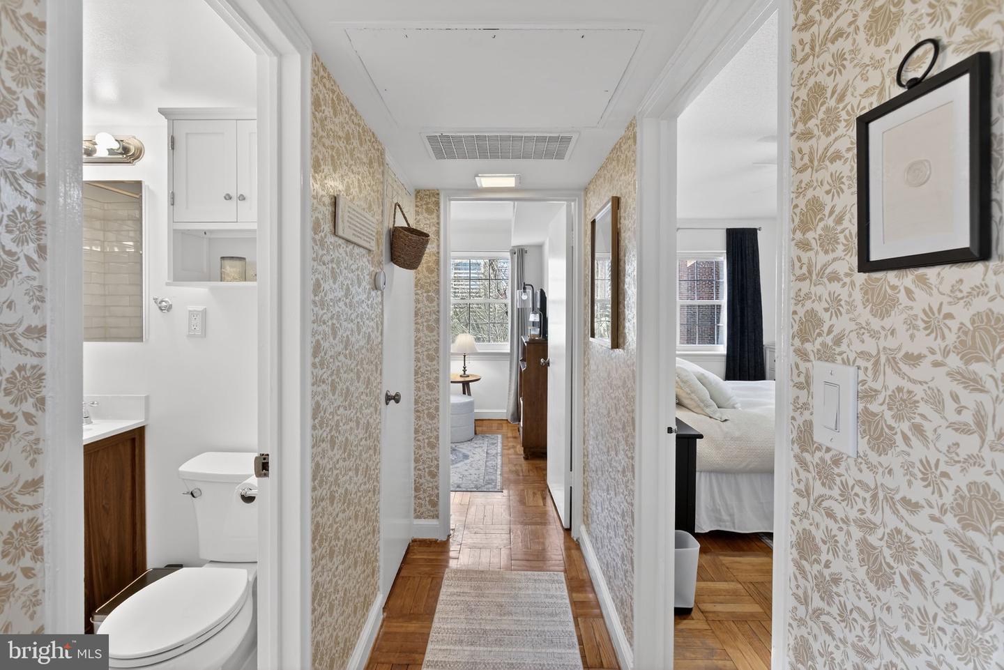 1320 N FORT MYER DR N #824, ARLINGTON, Virginia 22209, 2 Bedrooms Bedrooms, ,1 BathroomBathrooms,Residential,For sale,1320 N FORT MYER DR N #824,VAAR2067846 MLS # VAAR2067846