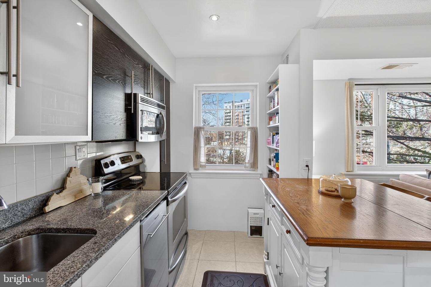 1320 N FORT MYER DR N #824, ARLINGTON, Virginia 22209, 2 Bedrooms Bedrooms, ,1 BathroomBathrooms,Residential,For sale,1320 N FORT MYER DR N #824,VAAR2067846 MLS # VAAR2067846