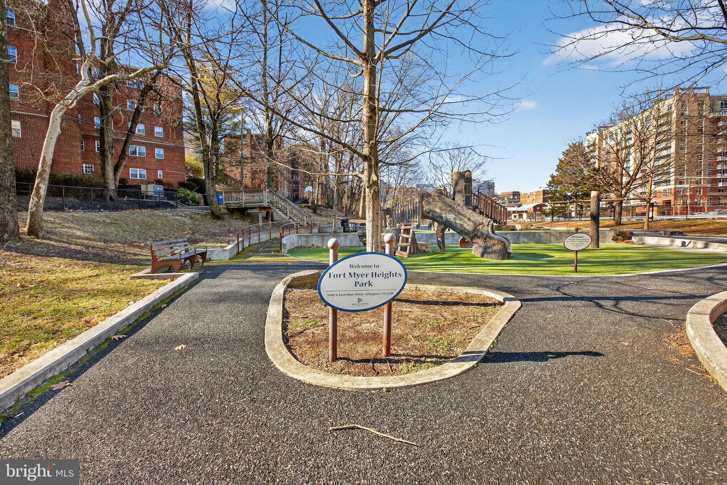 1320 N FORT MYER DR N #824, ARLINGTON, Virginia 22209, 2 Bedrooms Bedrooms, ,1 BathroomBathrooms,Residential,For sale,1320 N FORT MYER DR N #824,VAAR2067846 MLS # VAAR2067846