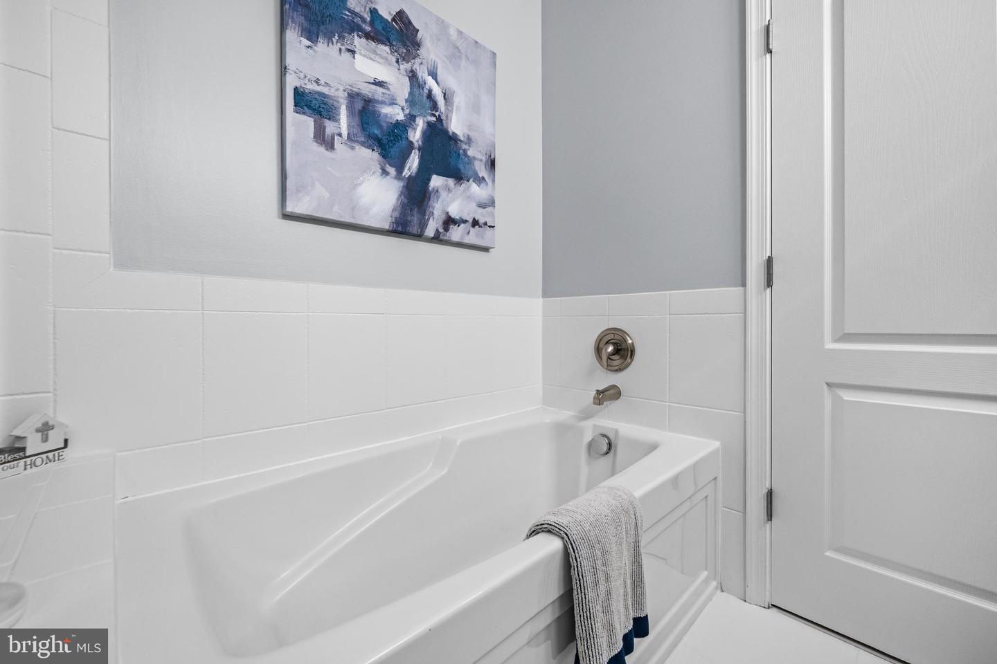 22786 FERNCREST TER, BRAMBLETON, Virginia 20148, 3 Bedrooms Bedrooms, ,2 BathroomsBathrooms,Residential,For sale,22786 FERNCREST TER,VALO2114118 MLS # VALO2114118