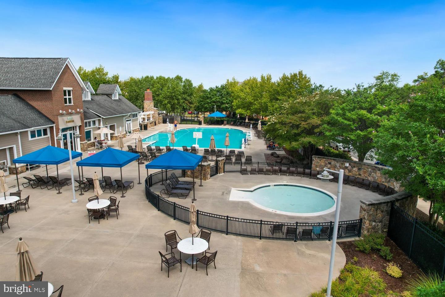 22786 FERNCREST TER, BRAMBLETON, Virginia 20148, 3 Bedrooms Bedrooms, ,2 BathroomsBathrooms,Residential,For sale,22786 FERNCREST TER,VALO2114118 MLS # VALO2114118