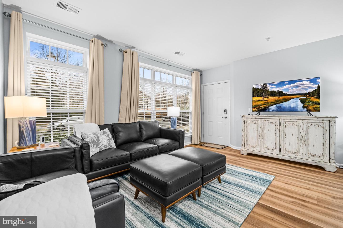 22786 FERNCREST TER, BRAMBLETON, Virginia 20148, 3 Bedrooms Bedrooms, ,2 BathroomsBathrooms,Residential,For sale,22786 FERNCREST TER,VALO2114118 MLS # VALO2114118