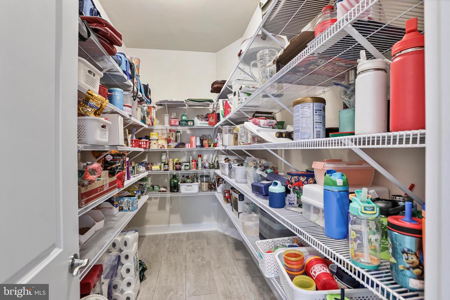 19135 HUNTRIDGE PRESERVE CT, PURCELLVILLE, Virginia 20132, 5 Bedrooms Bedrooms, ,5 BathroomsBathrooms,Residential,For sale,19135 HUNTRIDGE PRESERVE CT,VALO2114128 MLS # VALO2114128