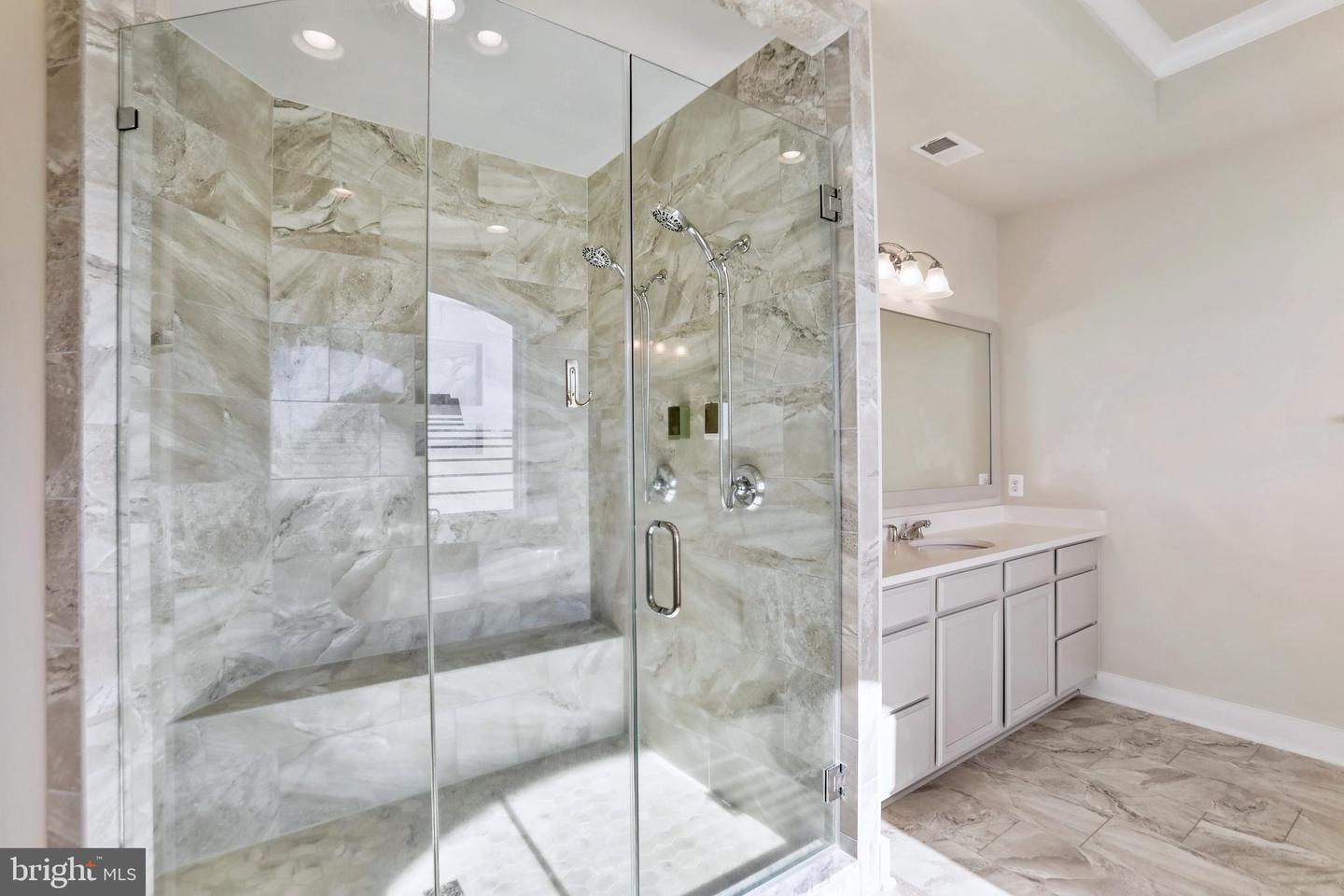 19135 HUNTRIDGE PRESERVE CT, PURCELLVILLE, Virginia 20132, 5 Bedrooms Bedrooms, ,5 BathroomsBathrooms,Residential,For sale,19135 HUNTRIDGE PRESERVE CT,VALO2114128 MLS # VALO2114128