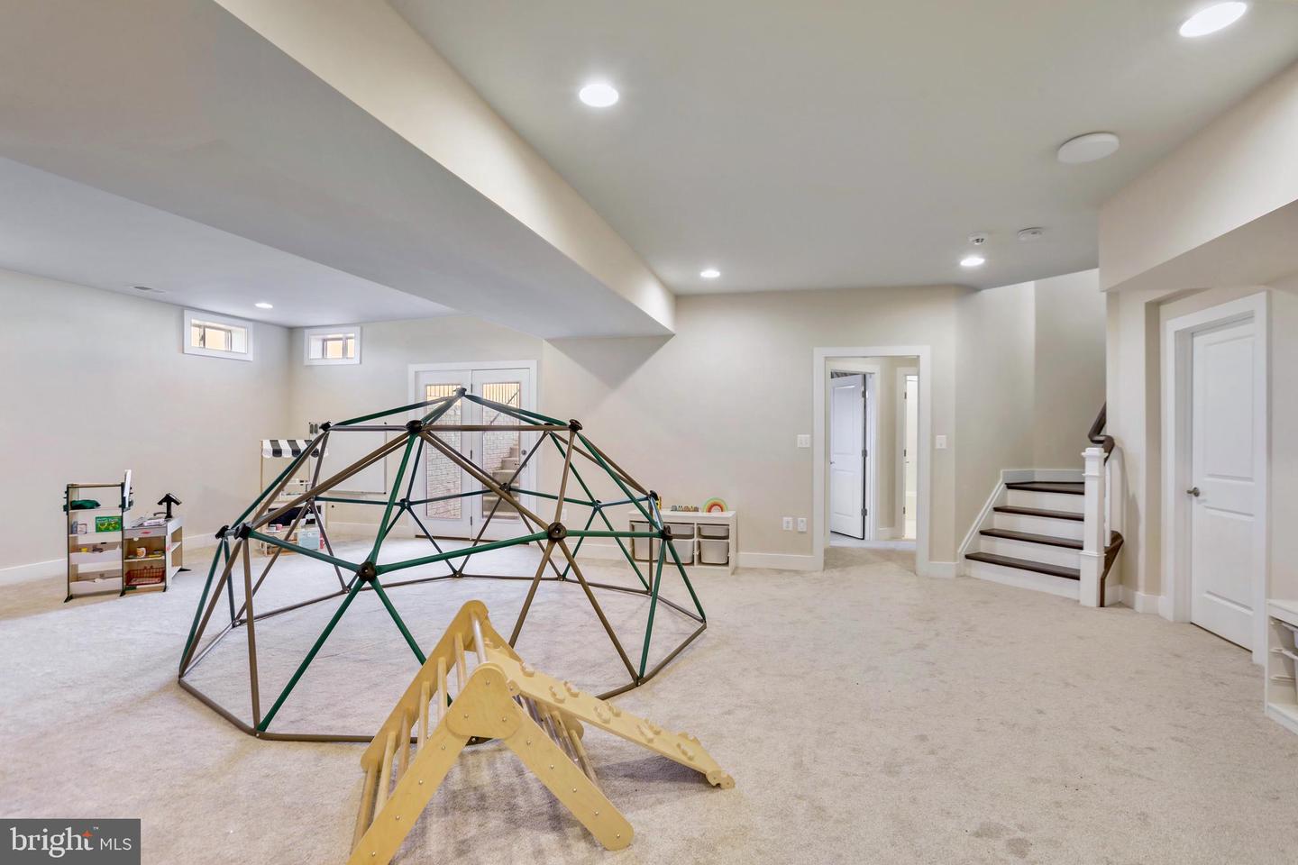 19135 HUNTRIDGE PRESERVE CT, PURCELLVILLE, Virginia 20132, 5 Bedrooms Bedrooms, ,5 BathroomsBathrooms,Residential,For sale,19135 HUNTRIDGE PRESERVE CT,VALO2114128 MLS # VALO2114128