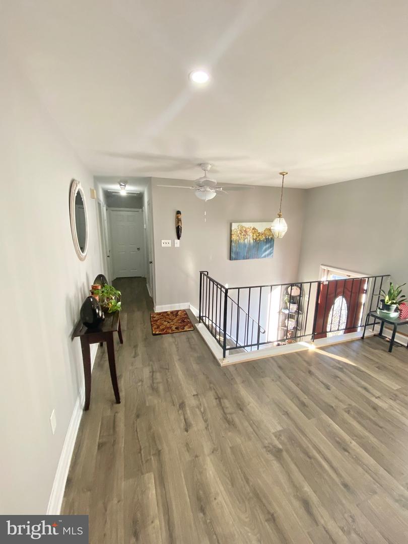 4812 KENTBURY CT, WOODBRIDGE, Virginia 22193, 4 Bedrooms Bedrooms, ,2 BathroomsBathrooms,Residential,For sale,4812 KENTBURY CT,VAPW2110718 MLS # VAPW2110718