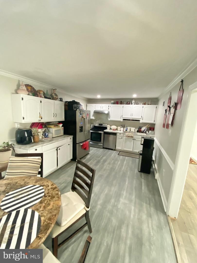 4812 KENTBURY CT, WOODBRIDGE, Virginia 22193, 4 Bedrooms Bedrooms, ,2 BathroomsBathrooms,Residential,For sale,4812 KENTBURY CT,VAPW2110718 MLS # VAPW2110718