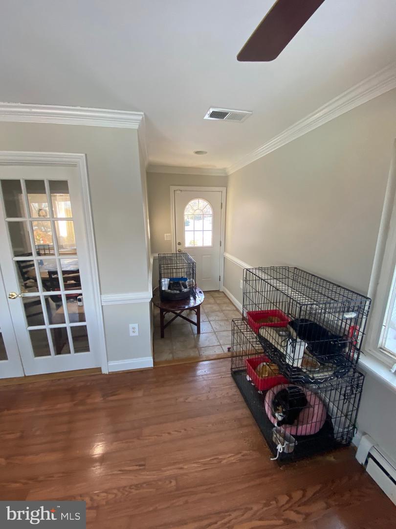 4812 KENTBURY CT, WOODBRIDGE, Virginia 22193, 4 Bedrooms Bedrooms, ,2 BathroomsBathrooms,Residential,For sale,4812 KENTBURY CT,VAPW2110718 MLS # VAPW2110718