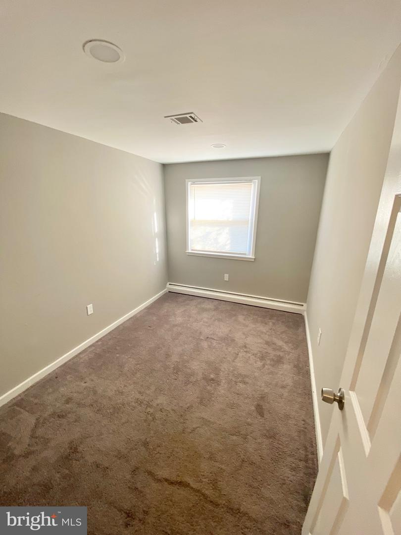 4812 KENTBURY CT, WOODBRIDGE, Virginia 22193, 4 Bedrooms Bedrooms, ,2 BathroomsBathrooms,Residential,For sale,4812 KENTBURY CT,VAPW2110718 MLS # VAPW2110718