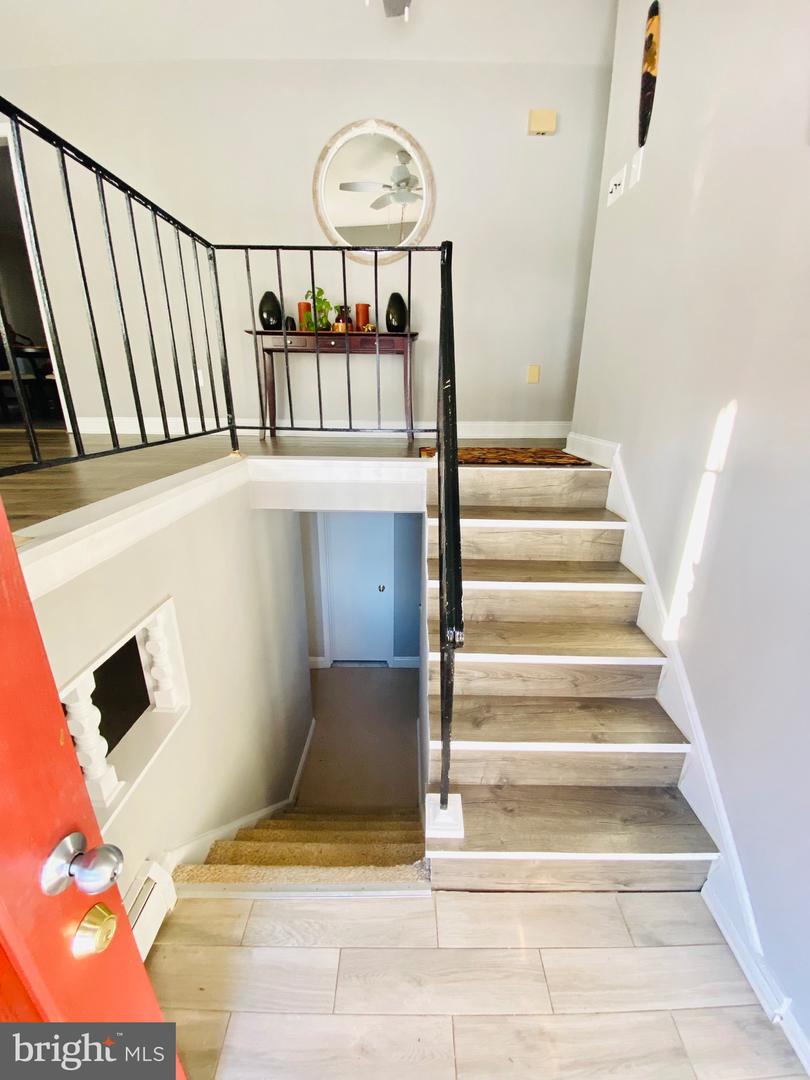 4812 KENTBURY CT, WOODBRIDGE, Virginia 22193, 4 Bedrooms Bedrooms, ,2 BathroomsBathrooms,Residential,For sale,4812 KENTBURY CT,VAPW2110718 MLS # VAPW2110718