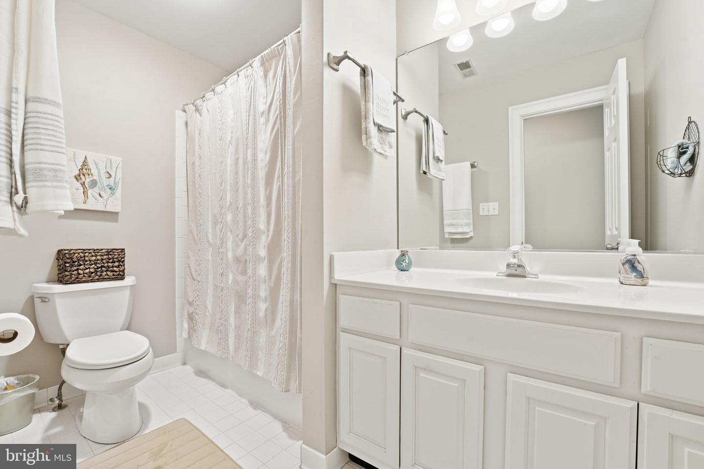 17291 PEPPERSTOCK LN, JEFFERSONTON, Virginia 22724, 4 Bedrooms Bedrooms, ,3 BathroomsBathrooms,Residential,For sale,17291 PEPPERSTOCK LN,VACU2012454 MLS # VACU2012454