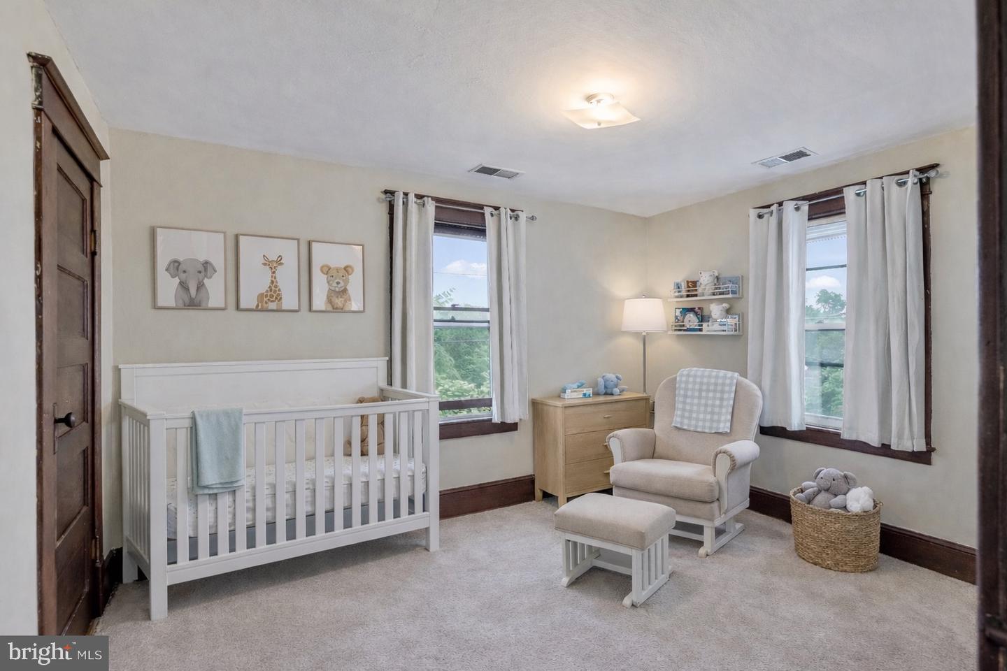 200 S ORCHARD DR, PURCELLVILLE, Virginia 20132, 4 Bedrooms Bedrooms, 12 Rooms Rooms,2 BathroomsBathrooms,Residential,For sale,200 S ORCHARD DR,VALO2114152 MLS # VALO2114152