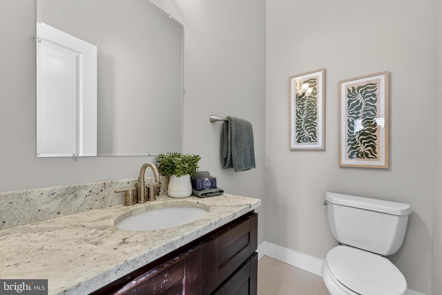 3513 22ND ST S, ARLINGTON, Virginia 22204, 3 Bedrooms Bedrooms, ,3 BathroomsBathrooms,Residential,For sale,3513 22ND ST S,VAAR2067878 MLS # VAAR2067878