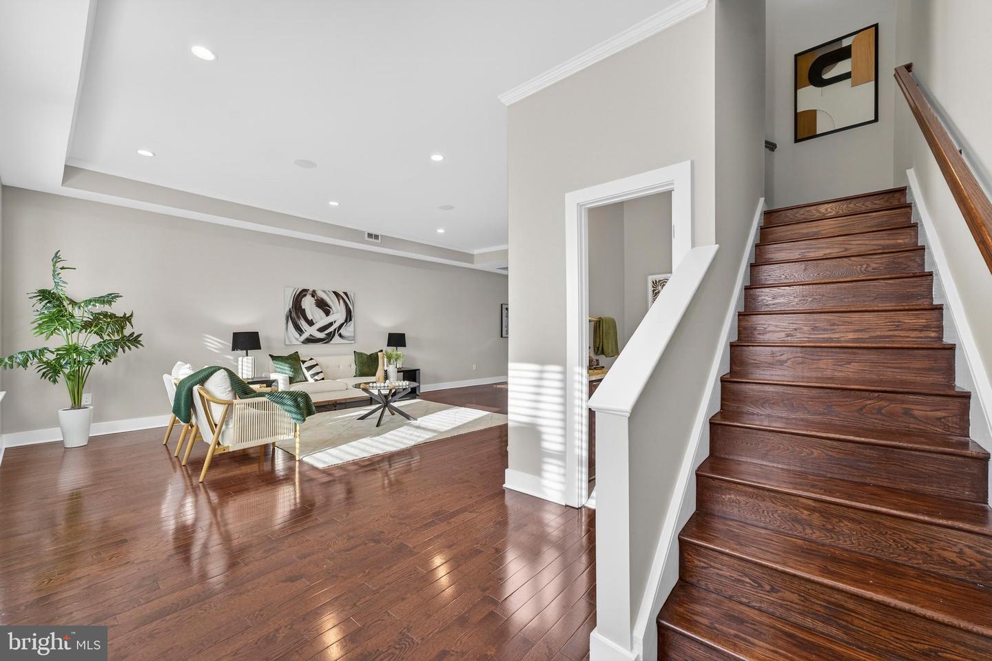 3513 22ND ST S, ARLINGTON, Virginia 22204, 3 Bedrooms Bedrooms, ,3 BathroomsBathrooms,Residential,For sale,3513 22ND ST S,VAAR2067878 MLS # VAAR2067878