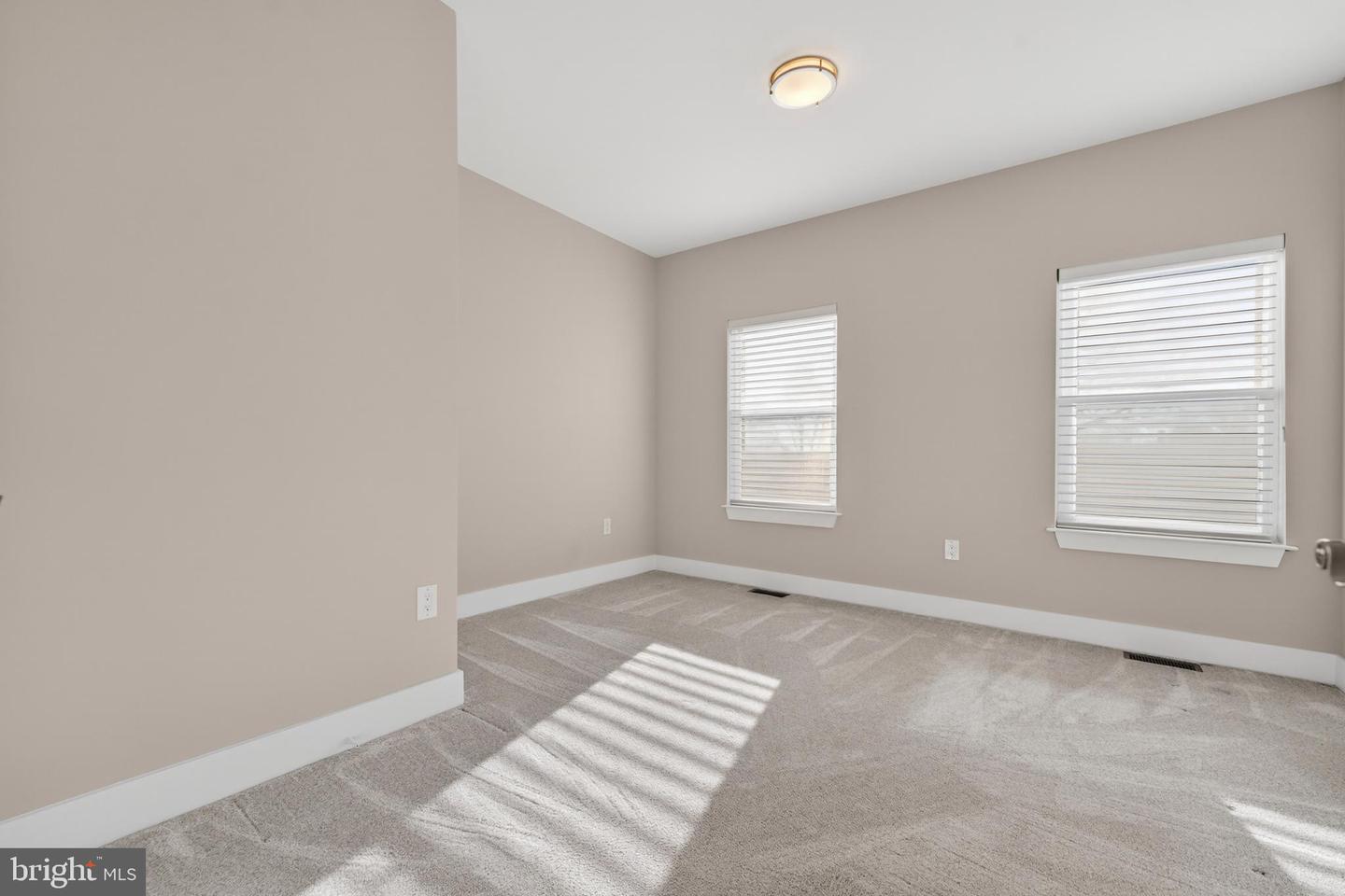 3513 22ND ST S, ARLINGTON, Virginia 22204, 3 Bedrooms Bedrooms, ,3 BathroomsBathrooms,Residential,For sale,3513 22ND ST S,VAAR2067878 MLS # VAAR2067878