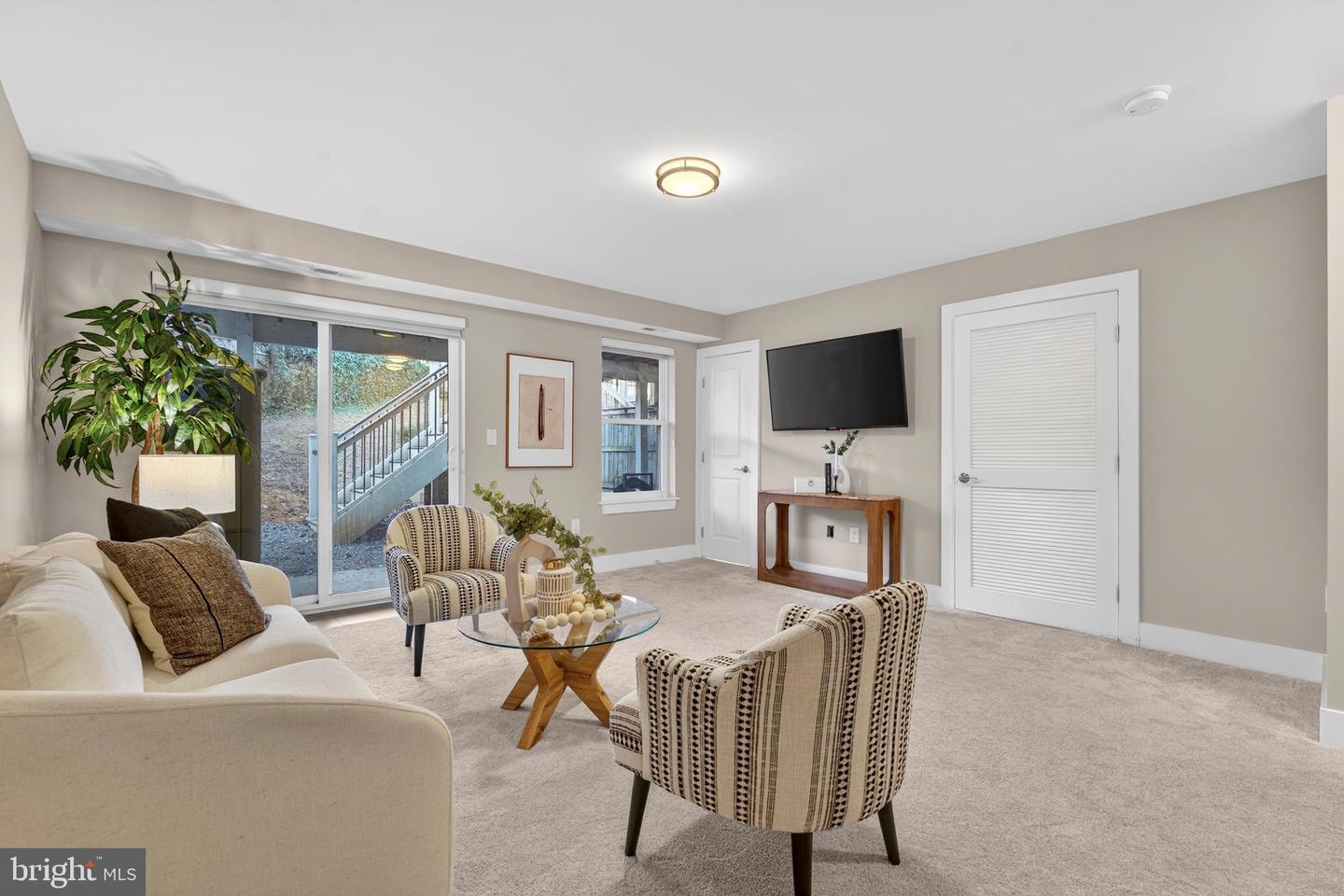 3513 22ND ST S, ARLINGTON, Virginia 22204, 3 Bedrooms Bedrooms, ,3 BathroomsBathrooms,Residential,For sale,3513 22ND ST S,VAAR2067878 MLS # VAAR2067878