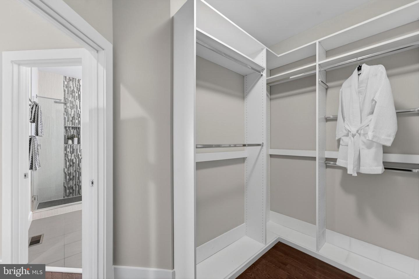 3513 22ND ST S, ARLINGTON, Virginia 22204, 3 Bedrooms Bedrooms, ,3 BathroomsBathrooms,Residential,For sale,3513 22ND ST S,VAAR2067878 MLS # VAAR2067878