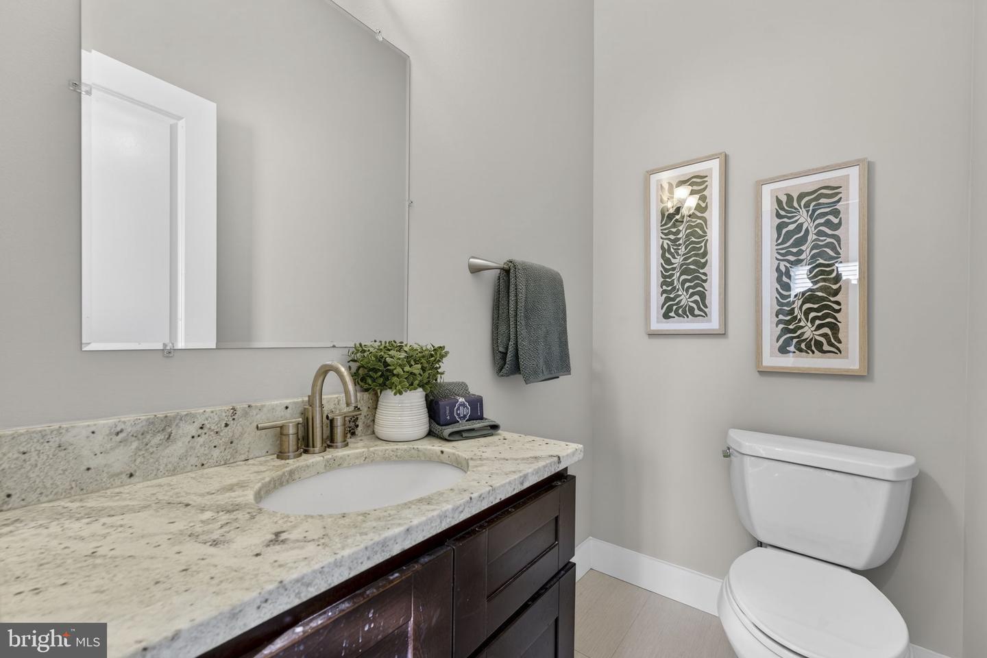 3513 22ND ST S, ARLINGTON, Virginia 22204, 3 Bedrooms Bedrooms, ,3 BathroomsBathrooms,Residential,For sale,3513 22ND ST S,VAAR2067878 MLS # VAAR2067878