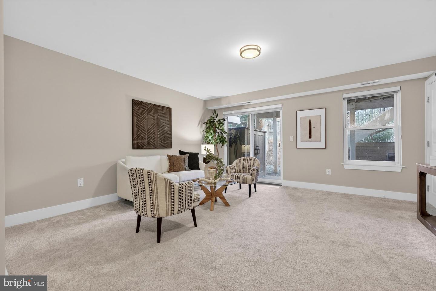 3513 22ND ST S, ARLINGTON, Virginia 22204, 3 Bedrooms Bedrooms, ,3 BathroomsBathrooms,Residential,For sale,3513 22ND ST S,VAAR2067878 MLS # VAAR2067878